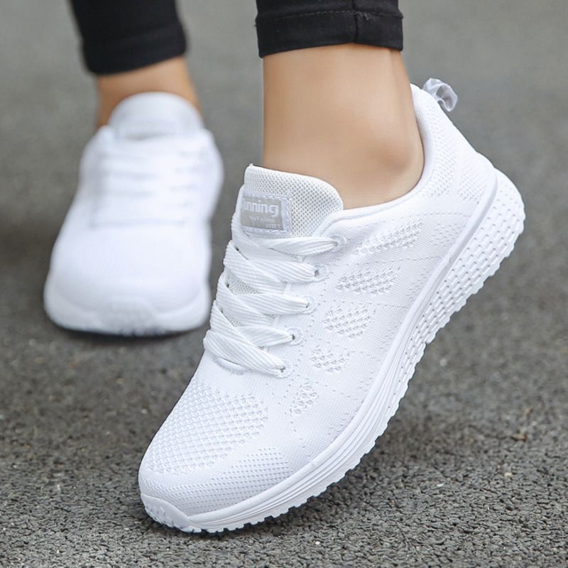 Compra Moda Feminino Mujer Zapatos Blancos Deporte Con Cordones De Las  Zapatillas De Deporte Transversal Redonda Luz Zapatos Planos De La Mujer  Correas De Tenis Al Aire Libre Gimnasio Barato | Entrega