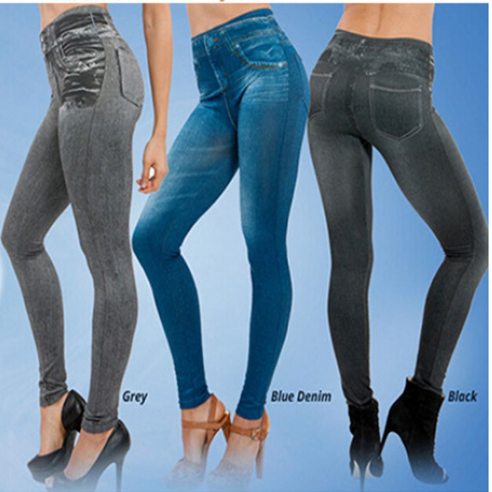 short jeans with leggings