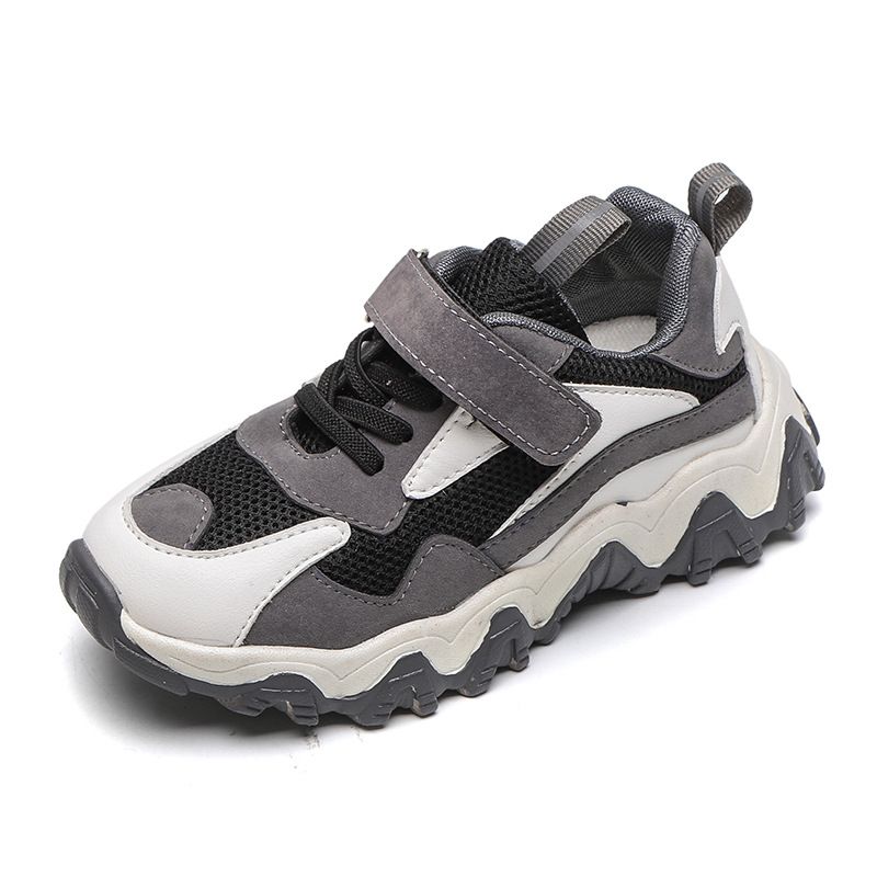 sports shoes for 10 year boy