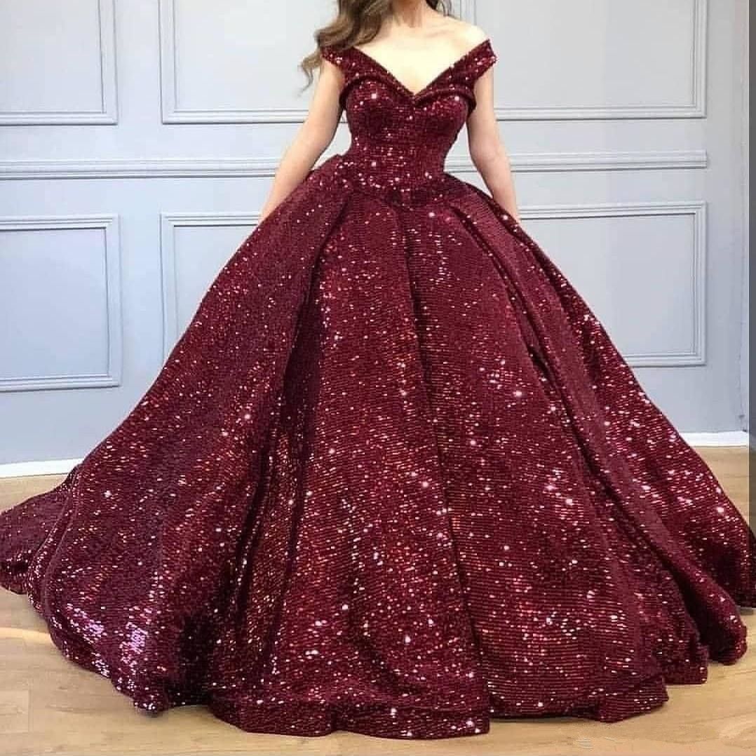 Compra Sparkly Borgoña Lentejuelas Off Shoulder Quinceañera Vestidos Sweet  16 Vestidos De Fiesta En V Cuello De Lentejuelas Vestido De Fiesta De La  Noche Barato | Entrega Rápida Y Calidad | Es.Dhgate
