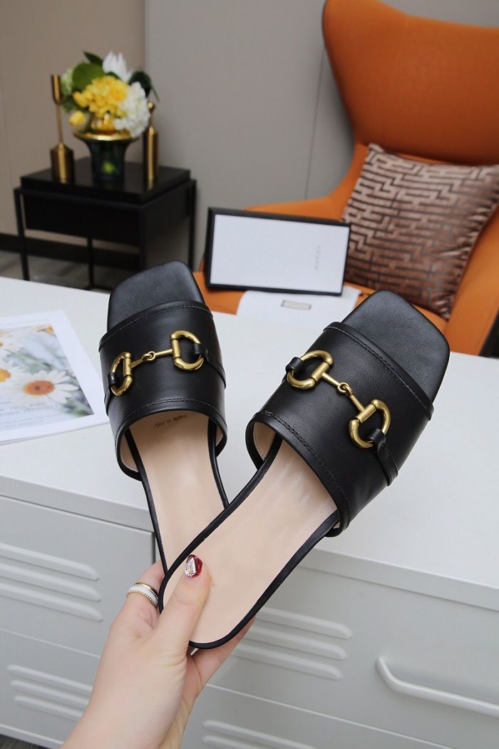 women's leather slide sandal with horsebit