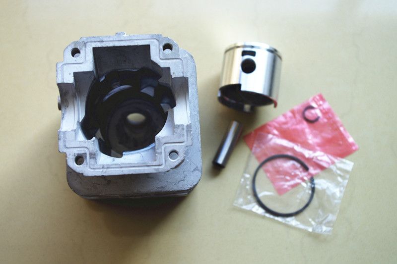 Image of Tanaka TCS 33EB chainsaw