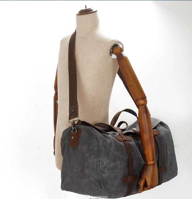 garment bag with shoe compartment