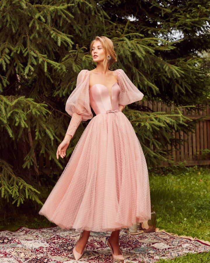 Compre 2020 Una Línea De Vestidos De Baile De Novia De Manga Larga Hueco  Trasera Ata Para Arriba Los Vestidos De Fiesta De Tul Vestido De Noche De  La Altura Del Tobillo