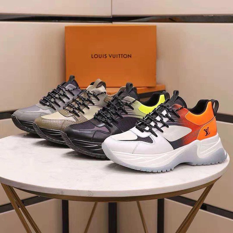 sneaker run away pulse