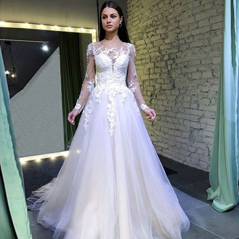 wedding dresses to suit short brides
