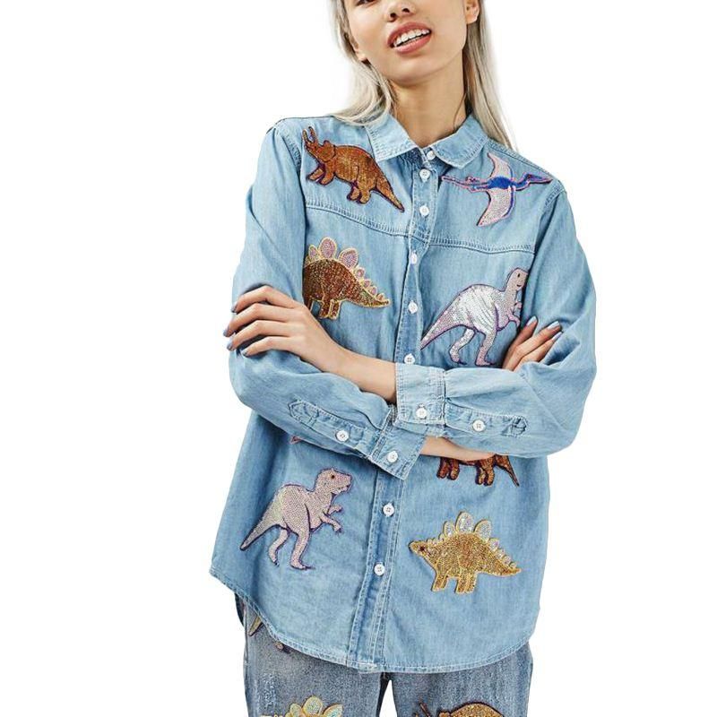 Mujer linda parche de dinosaurio camisas de mezclilla azul manga larga cuello suelto blusa femenina primavera otoño tops blusas LT1228 Mujer linda parche de dinosaurio camisas de mezclilla azul manga larga cuello suelto blusa femenina primavera otoño tops blusas LT1228