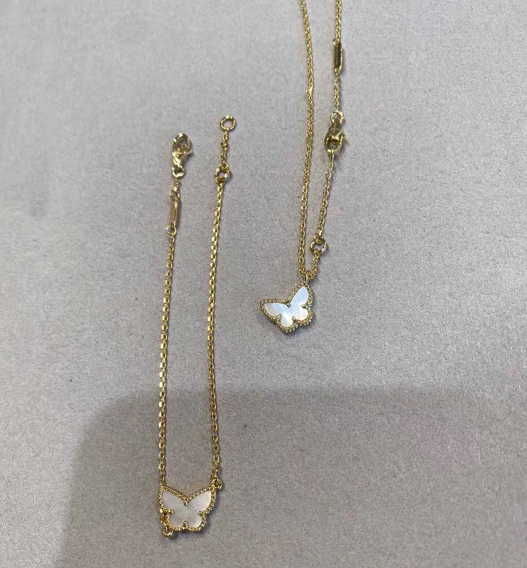 003 (necklace+bracelet)+box