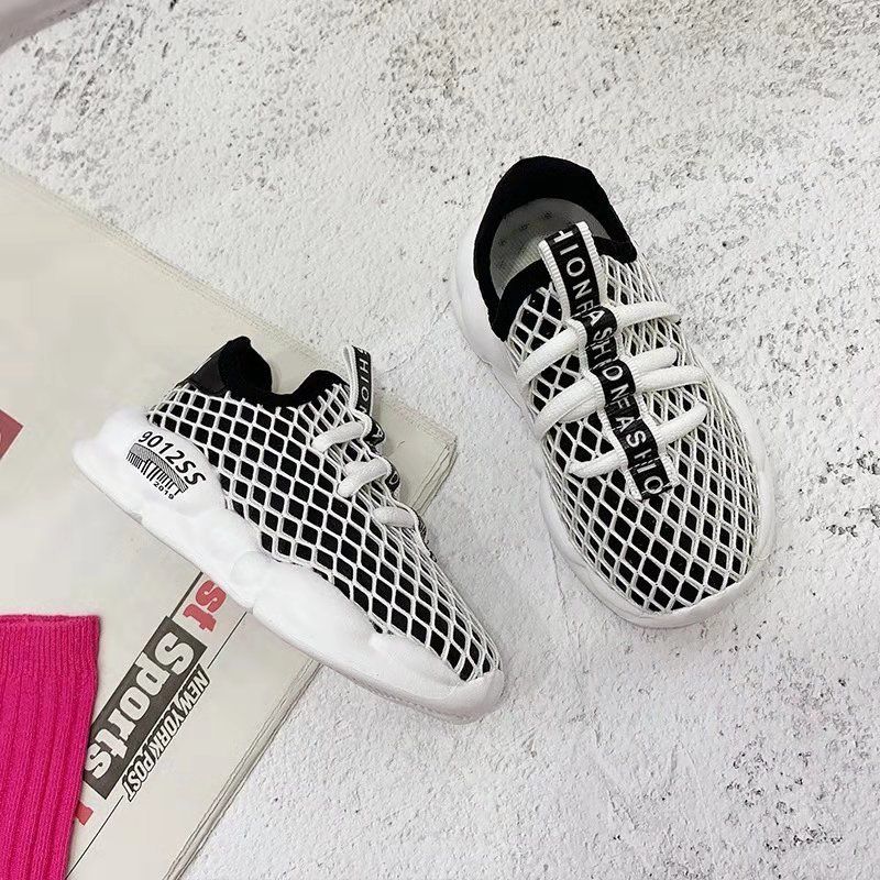 little girl walking shoes