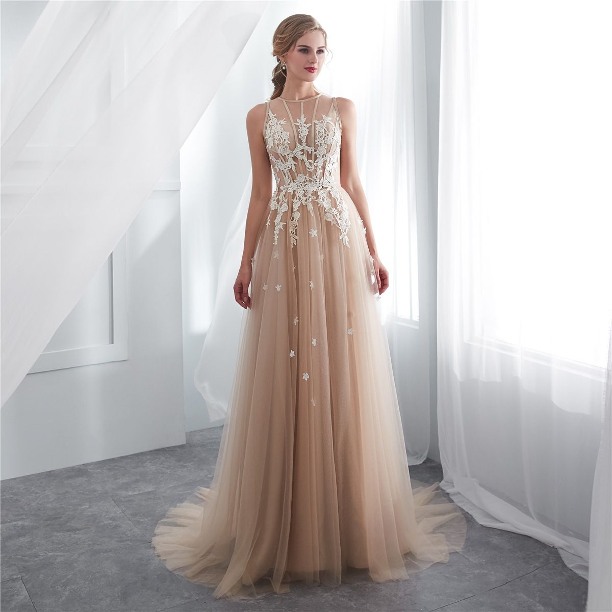 Acheter Style Champêtre Champagne Robes De Mariée Illusion Sans Manches En Dentelle Appliqué Western Robes De Mariée Robes De Mariée En Dentelle Robe