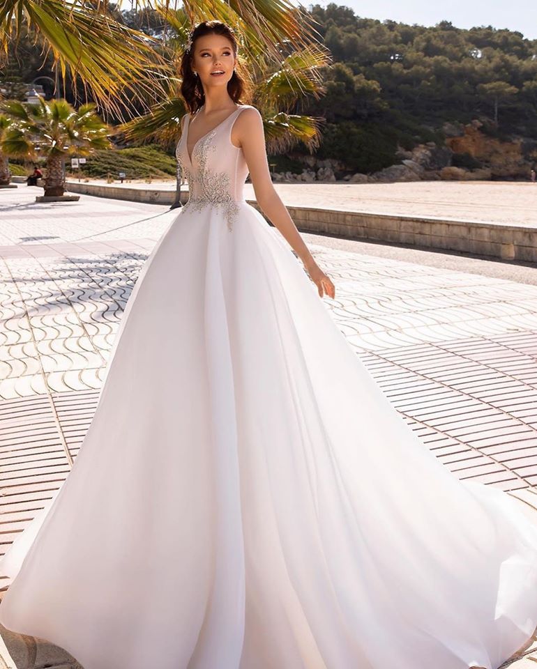 Discount A Line Satin V Neck Beach Wedding Dresses 2020 Elegant