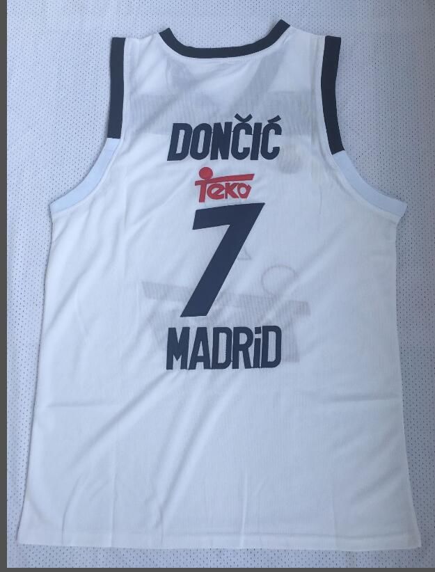 7 Dončić vit