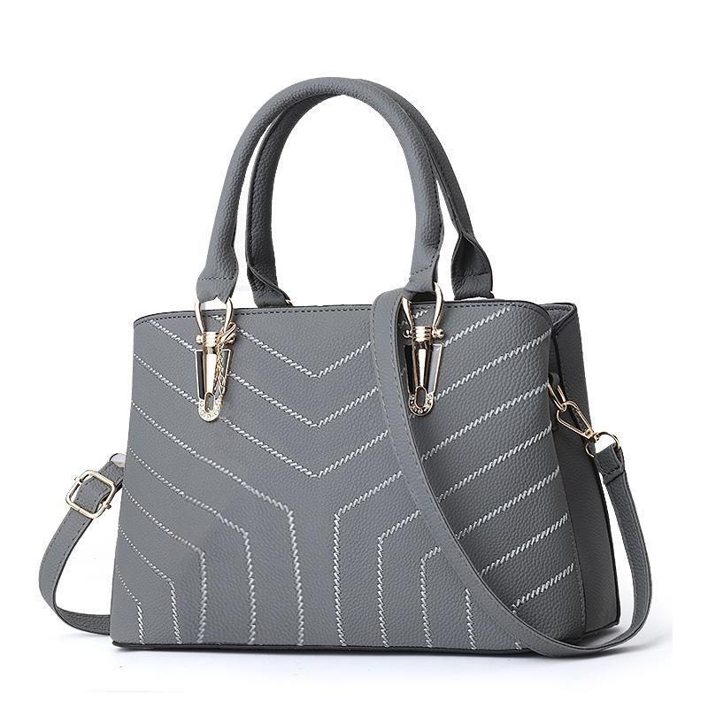 tote bolsas with pockets and zippers