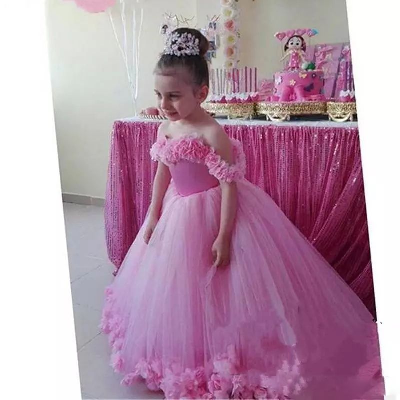 Compra Puffy 2016 Princesa Rosa Vestido De Cenicienta Para Niño Fuera Del  Hombro Flores 3D Hecho A Mano Niñas De Flores Vestidos De Desfile Barato |  Entrega Rápida Y Calidad | Es.Dhgate