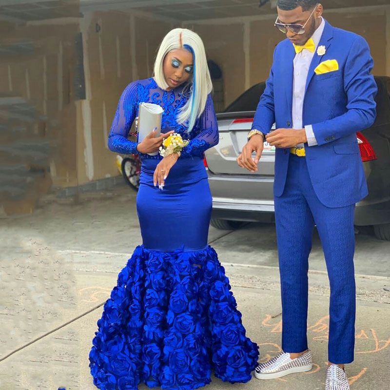 Compra Últimos Diseños Royal Blue Man Outfit Novio Esmoquin Trajes De  Hombre Para Boda Fiesta De Baile Traje De 2 Piezas Homme Dos Botones Slim  Fit Terno Masculino Barato | Entrega Rápida