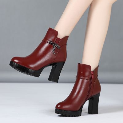 Koop Korte Laarzen Dames Dikke Hakken 2019 Herfst Nieuwe Dikke Zolen High  Hakken Vrouwen Winter Plus Fluwelen Martin Katoenen Laarzen Goedkoop |  Snelle Levering En Kwaliteit | Nl.Dhgate