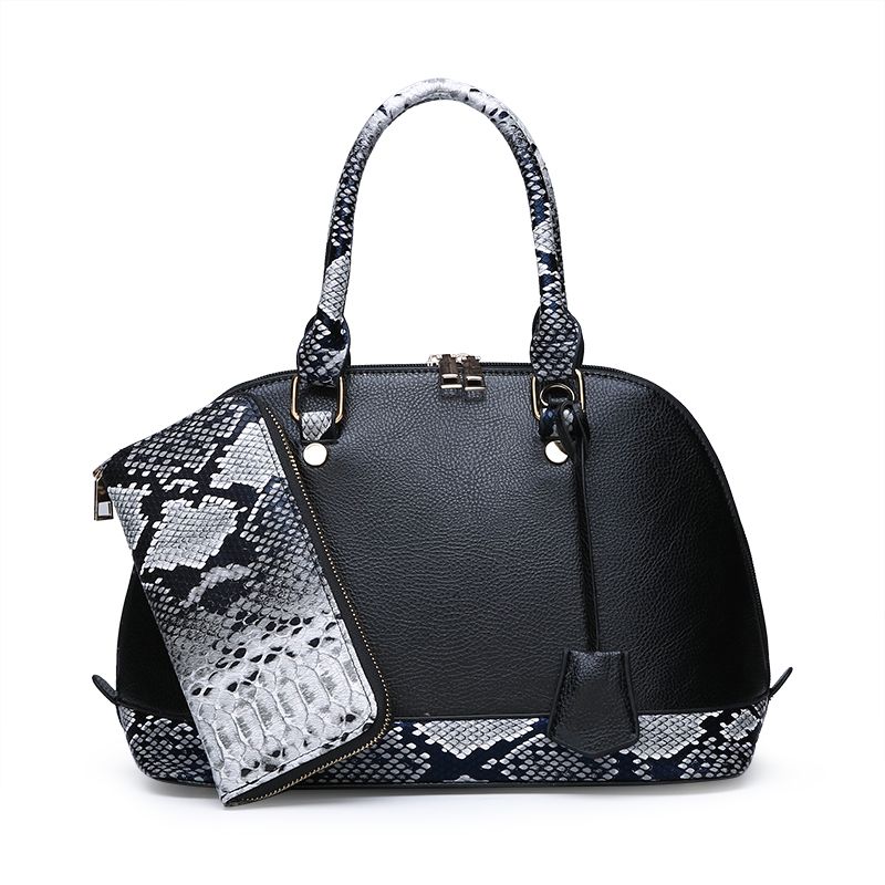 black and white snakeskin bolsa