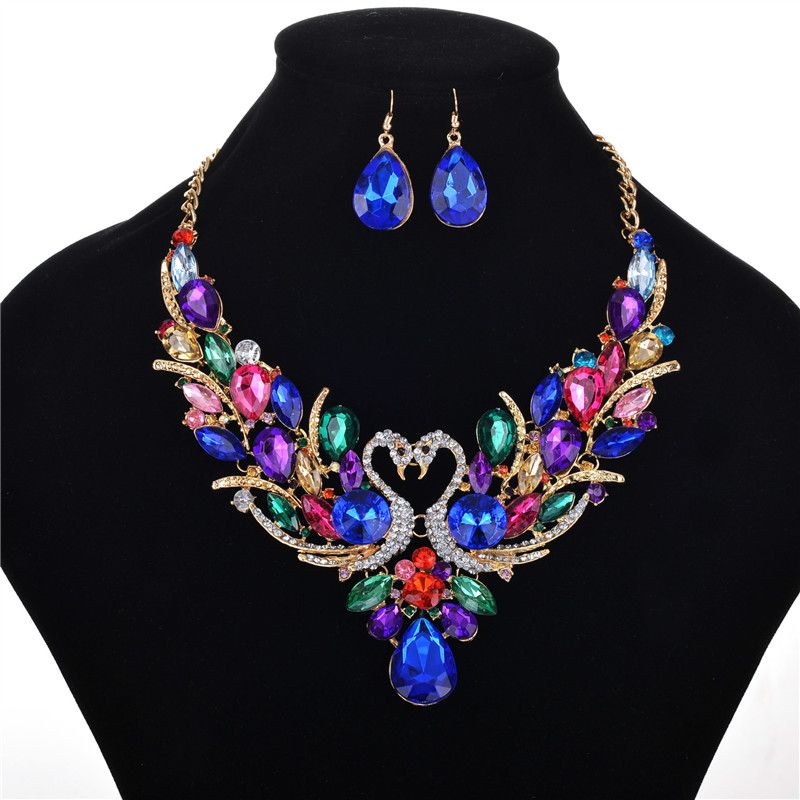 chunky costume jewelry necklaces