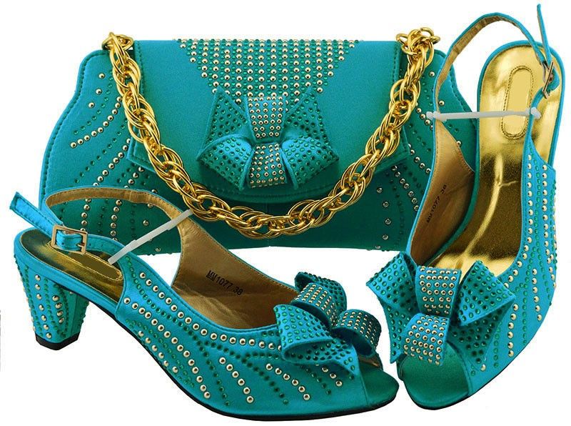 Acheter Les Femmes Bleu Ciel Les Plus Populaires Chaussures A Talons Chaton Avec Des Chaussures De Style Noeud Papillon En Strass Africains Correspondent Ensemble Sac A Main Pour La Robe Mm1077 De Acheter Les Femmes Bleu Ciel Les Plus Populaires Chaussures A Talons Chaton Avec Des Chaussures De Style Noeud Papillon En Strass Africains Correspondent Ensemble Sac A Main Pour La Robe Mm1077 De