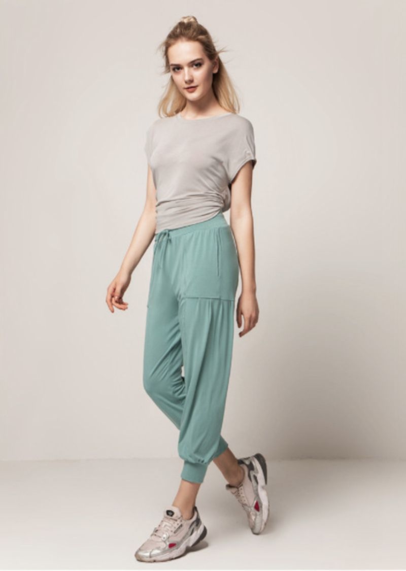 loose exercise pants