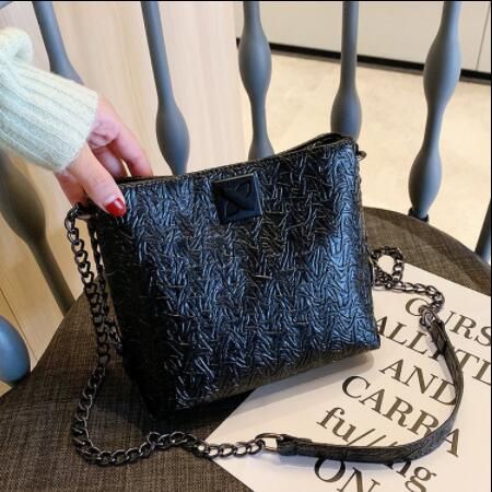 trendy small handbags