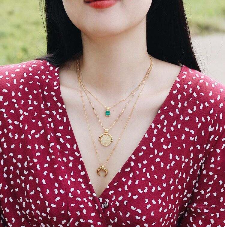 classy necklace for ladies