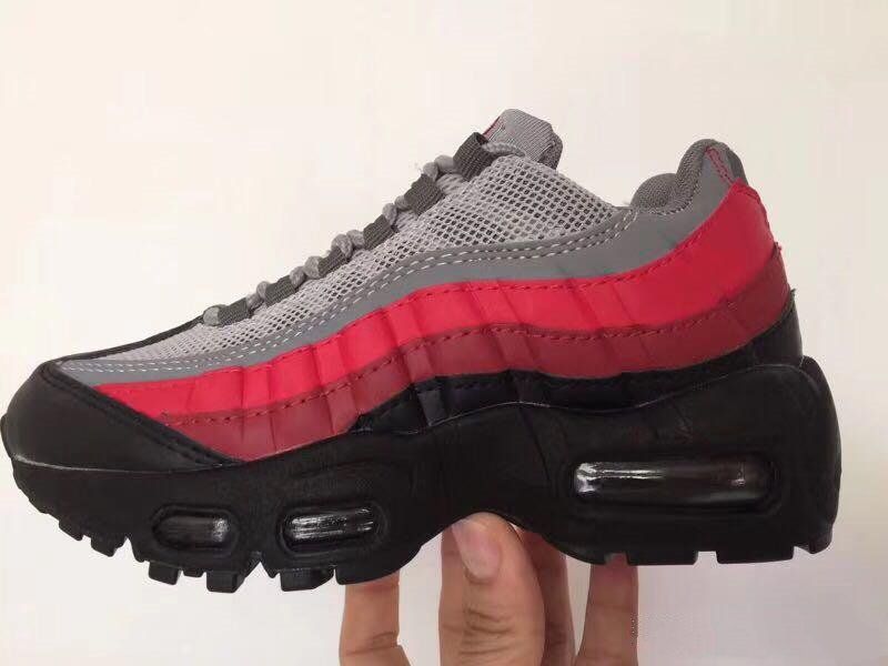 boys black gym shoes