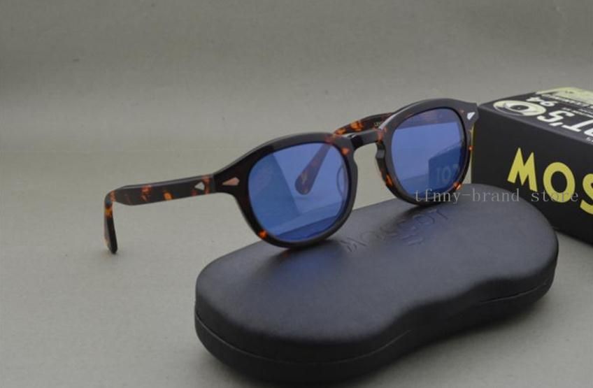 Tortoise frame dark blue lens