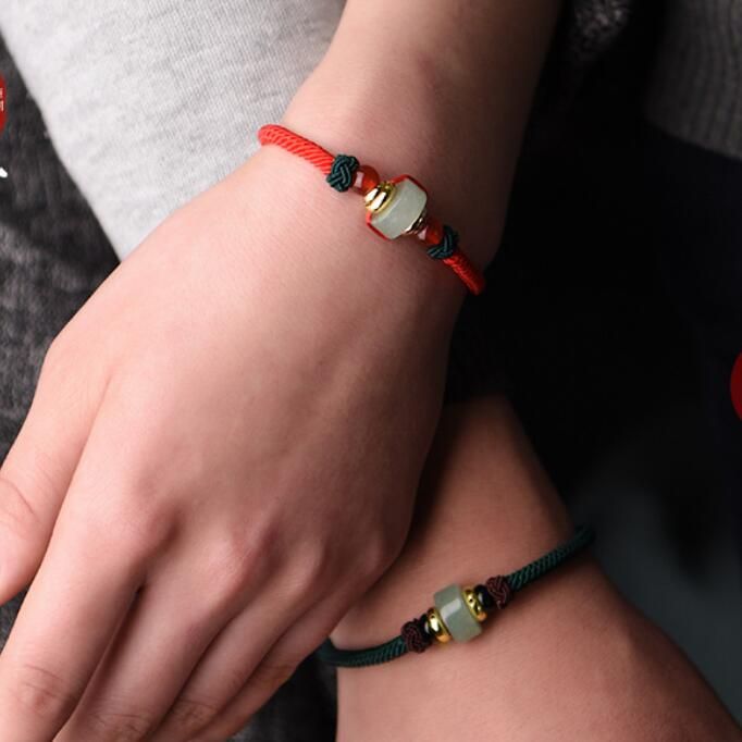 Beaded bracelet Round Bead Chinese Knot Art Handmade String Bracelet with Jade