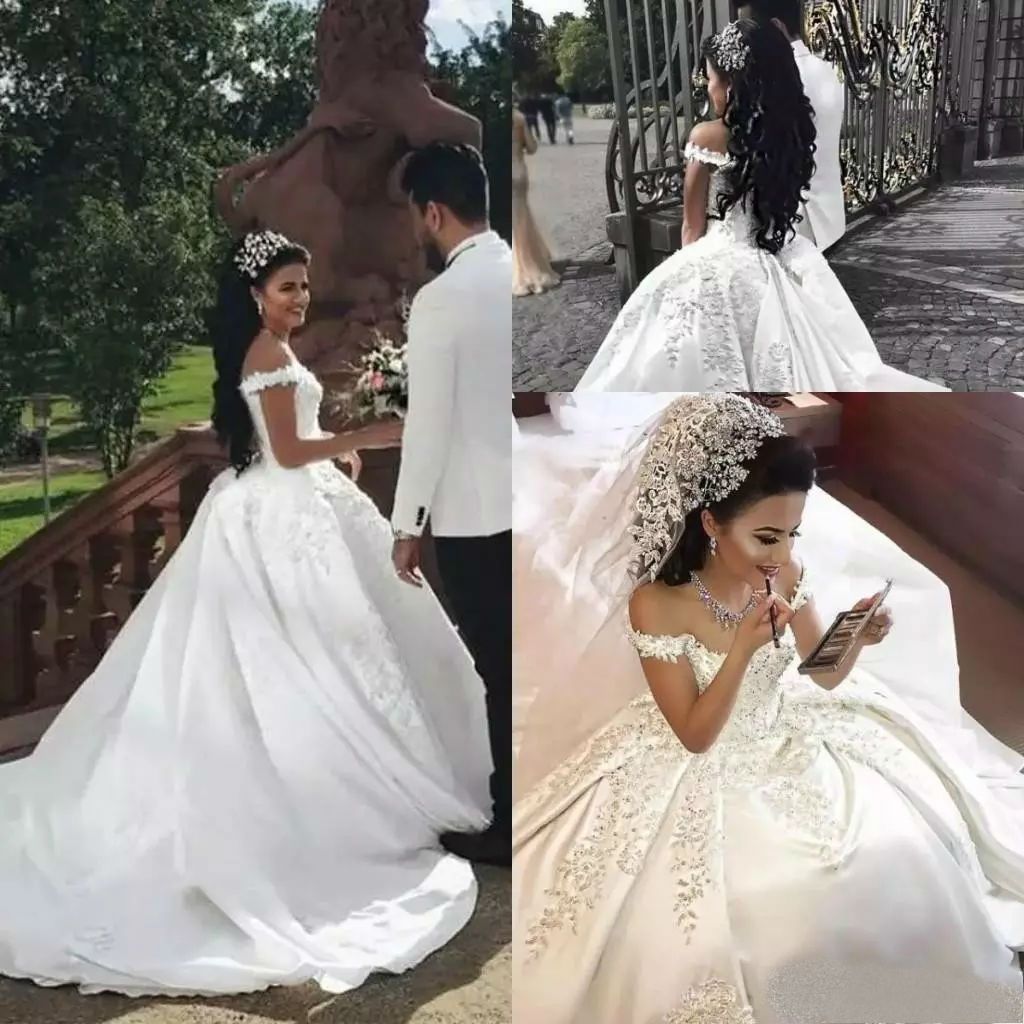 vestido de noiva cetim e renda