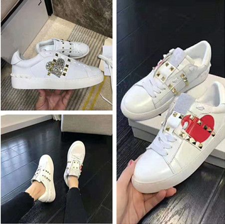 white casual sneakers mens