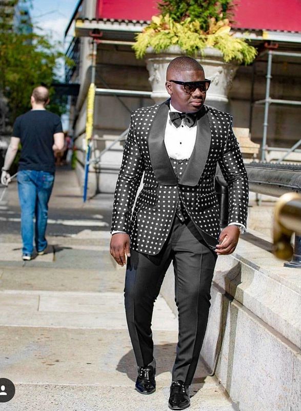 Compra Cool Groomsmen Negro Con Puntos Blancos Novio Esmoquin Para Hombre  Vestido De Novia Hombre Chaqueta Blazer Cena De Baile Traje De 3 Piezas  Chaqueta + Pantalones + Corbata + Chaleco A30