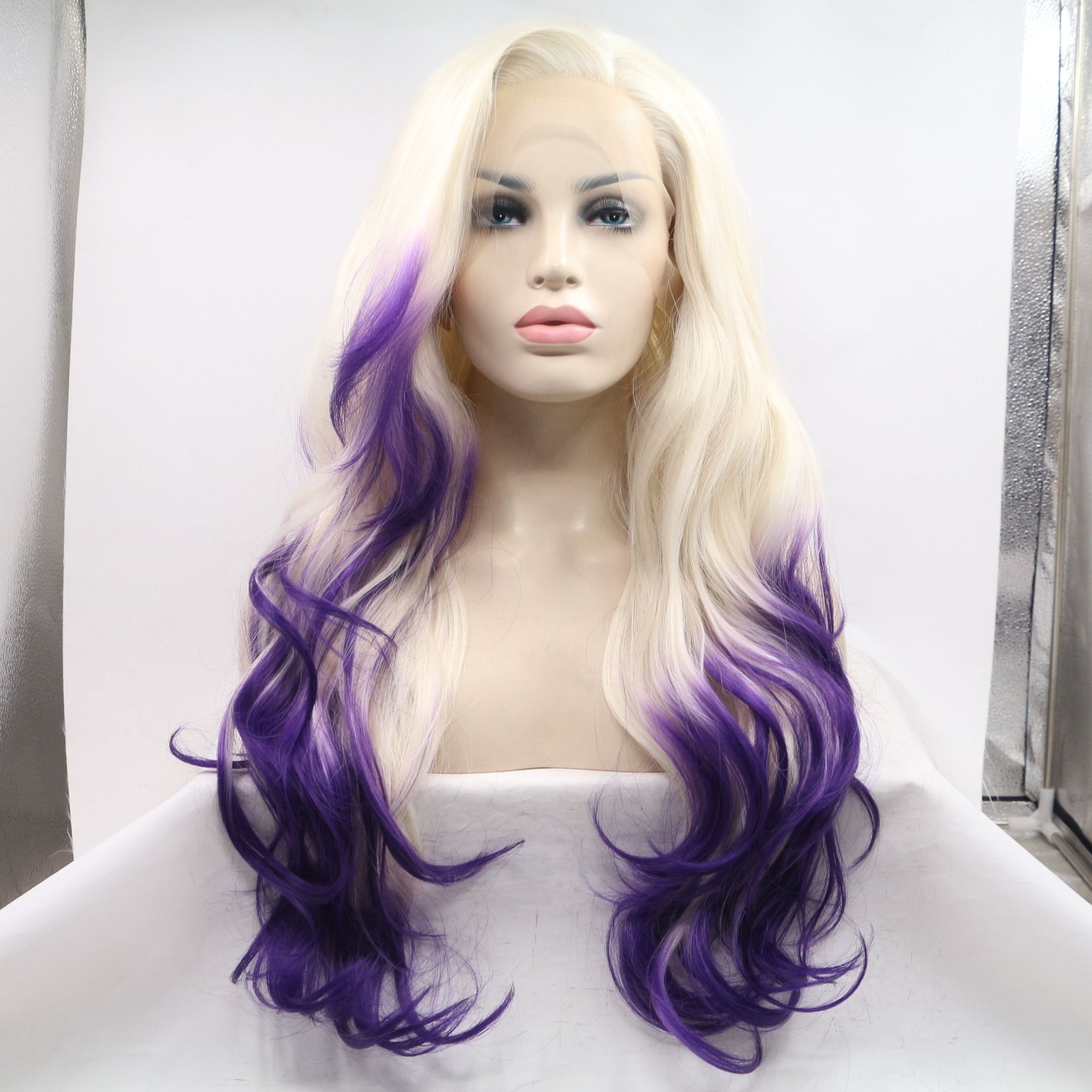 Hot Sale Stylish Long Lace Front Wigs Natural Lifelike Synthetic