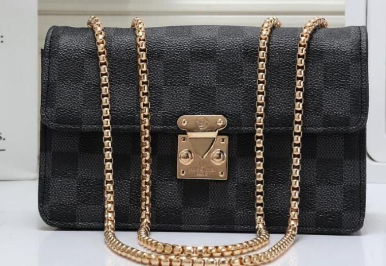 louis vuitton female bags