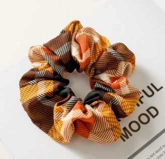 # 5 Scrunchies hoofdbanden