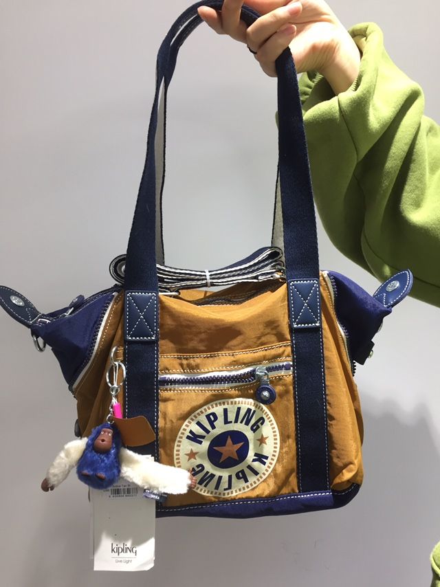 kipling bags waterproof