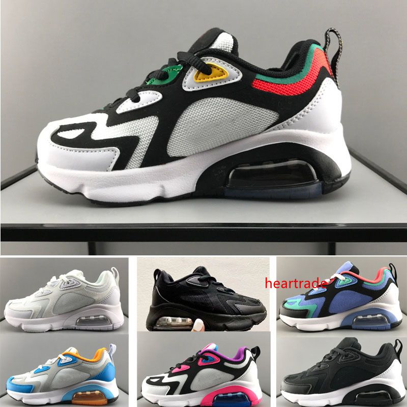 sport shoes price 200