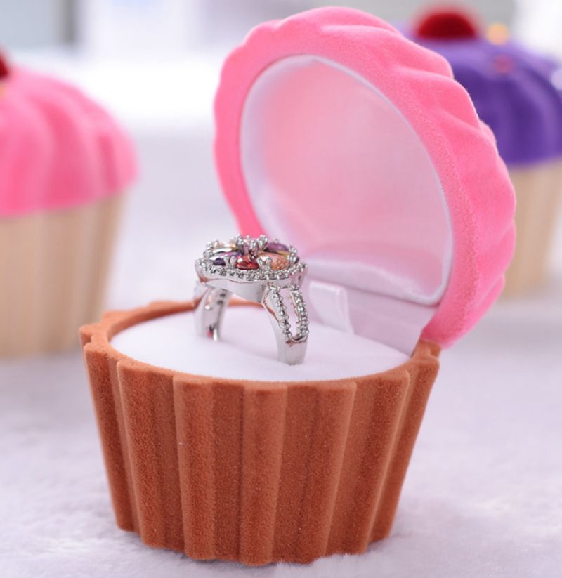 Shell engagement ring box discount