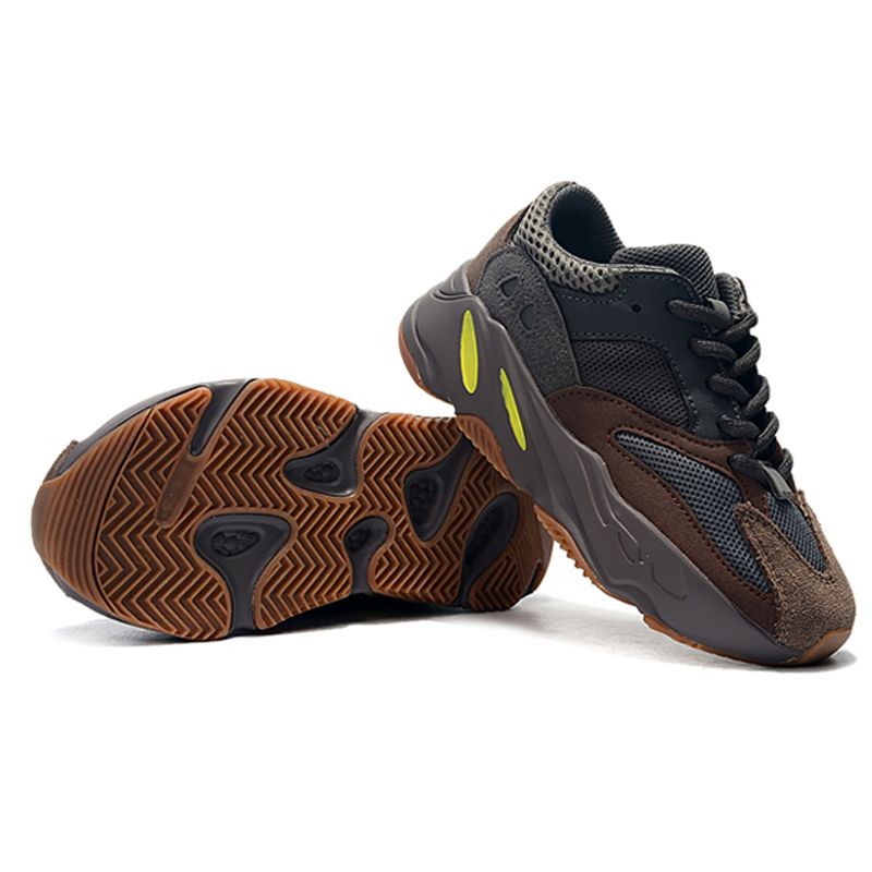 700 scarpe