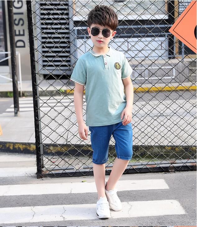 Moda ropa de verano para Sollid da vuelta-abajo camisas pantalones cortos de mezclilla