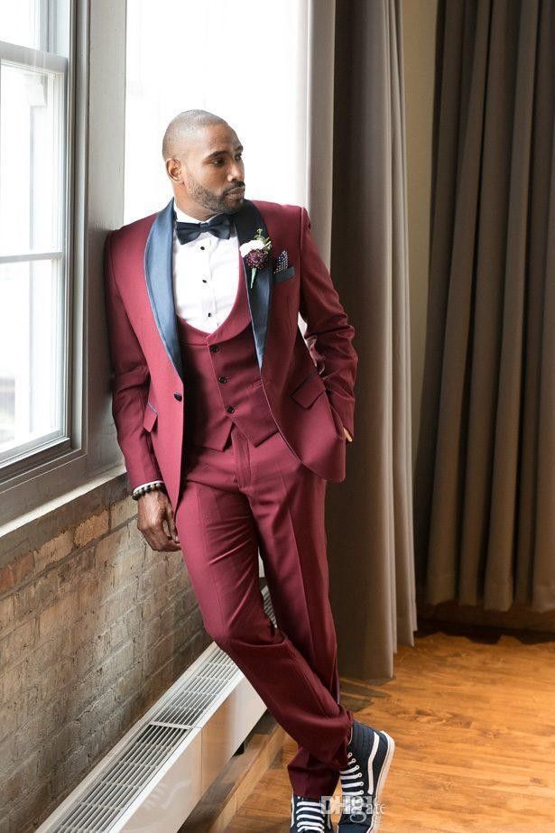 Compra Nueva Moda Vino Slim Fit Novio Tuxedos Negro Shawl Lapel Padrino De  Boda Para Hombre Vestido De Boda Para Hombre Excelente Traje De 3 Piezas  Chaqueta + Pantalones + Chaleco +