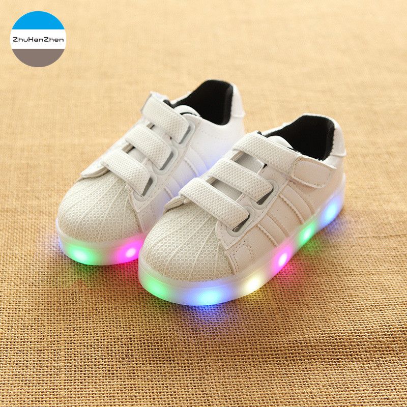 scarpe sportive per camminare