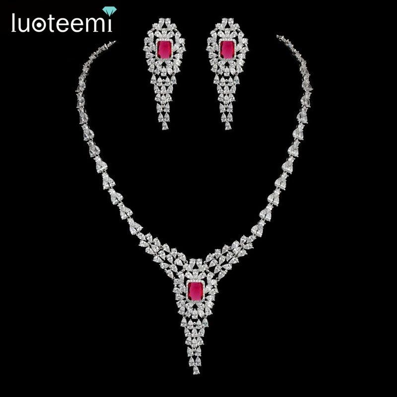 Ruby ketting oorbellen set