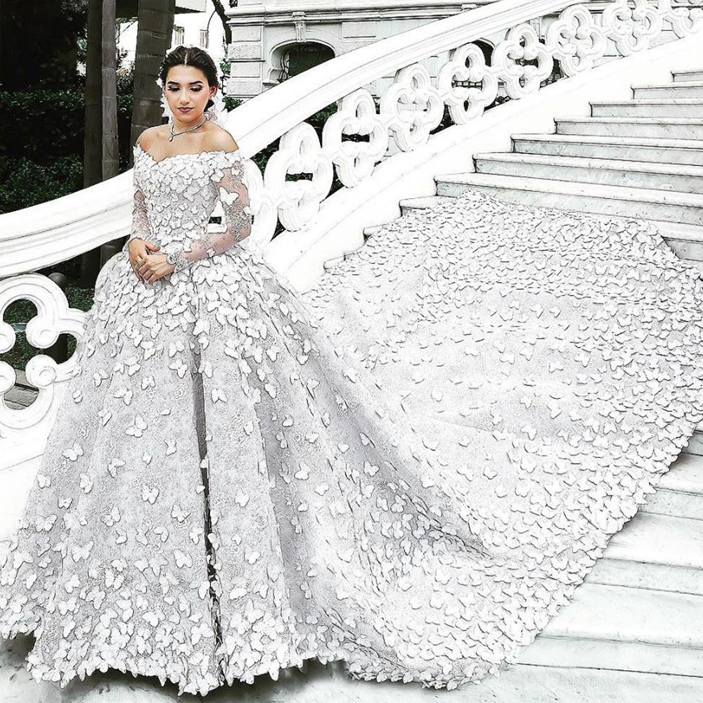 Acheter Robe De Bal Robes De Mariée Manches Longues 2019 Luxe Papillon Appliques De Dentelle Chapelle Train Gonflé Robes De Mariée Robes De 36282 Du