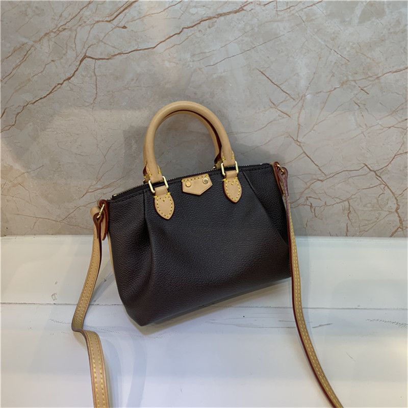 totes with shoulder strap