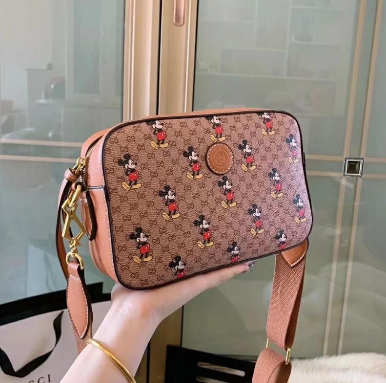 womans totes