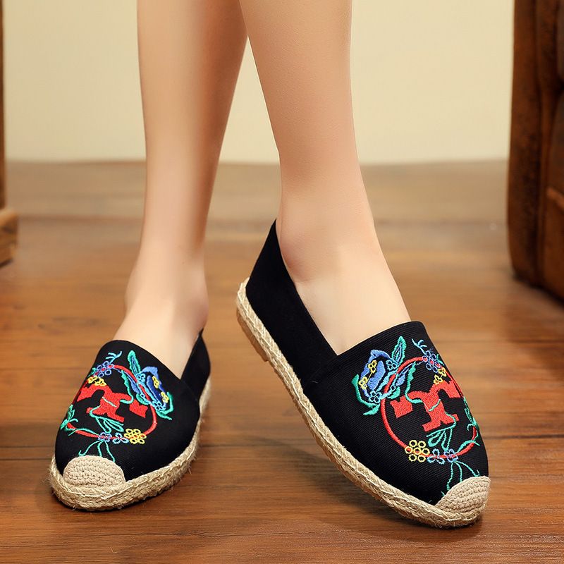 Quality.A Classic Walking Shoes Flat Casual Shoes Ladies Shoes Lightweight Loafers