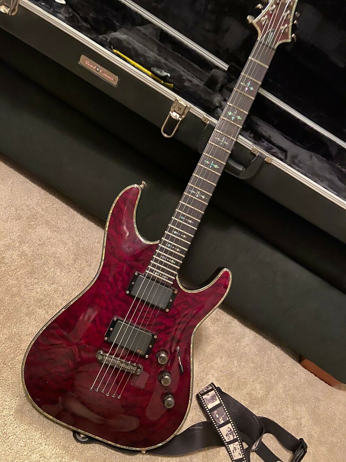 Schecter Hellraiser C 1 Electric Guitar Excellent Condition W Full Case Electric Guitar Bodies Parts Of An Electric Guitar From Haier258 350 76 Dhgate Com