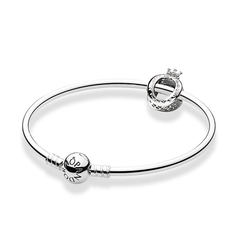 The Kiss Dazzling Clear CZ Round Clasp Snake Chain 925 Sterling Silver Charm Bracelet
