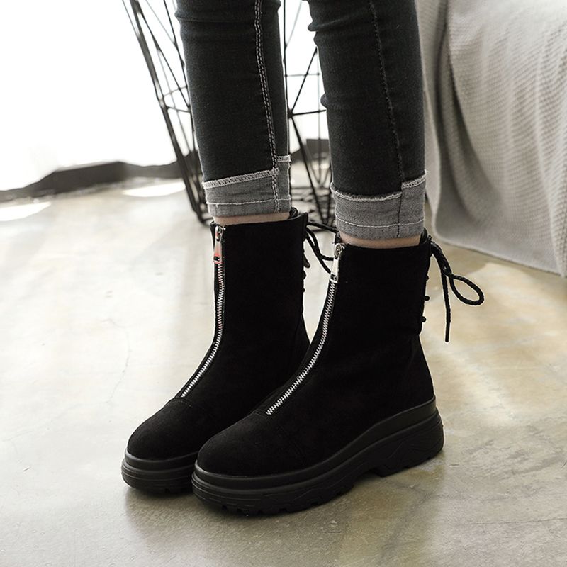 round toe suede boots